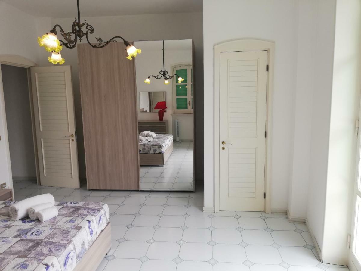 Villa Parisi Bari Eksteriør bilde